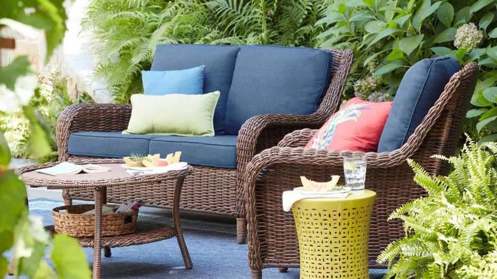 Garden furniture online